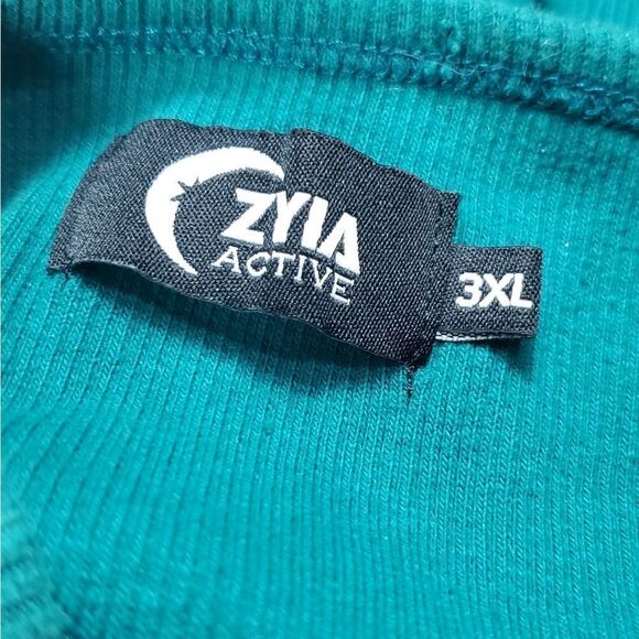 Zyia Green Ribbed Tank Top - Picture 6 of 6